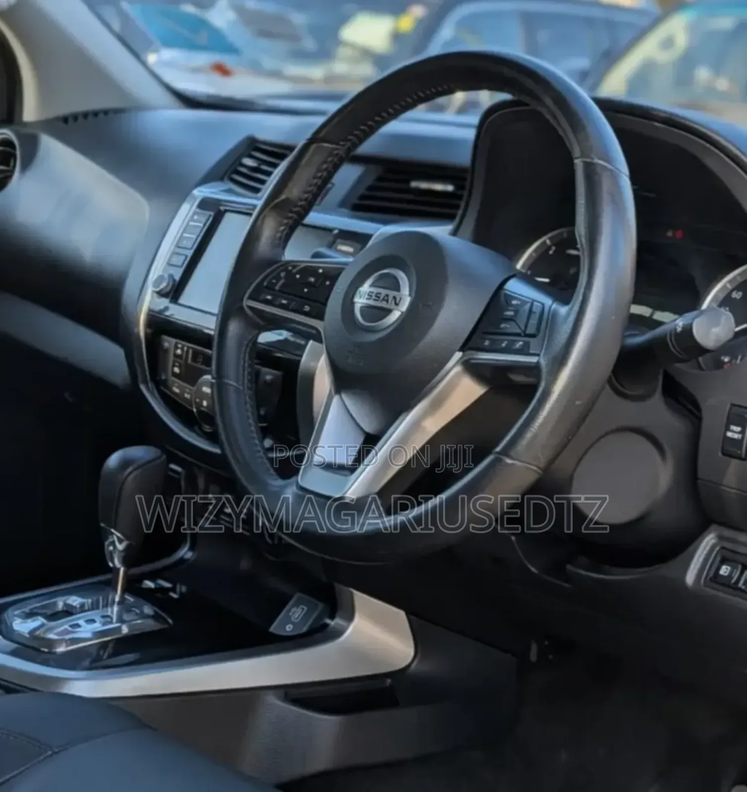 Nissan Navara 2022 Burgundy