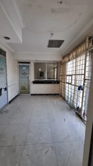 Dispensary Middle School 5bedrooms Officers Space Inside