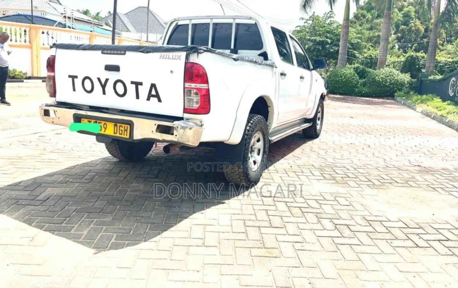 Toyota Hilux 2015 White