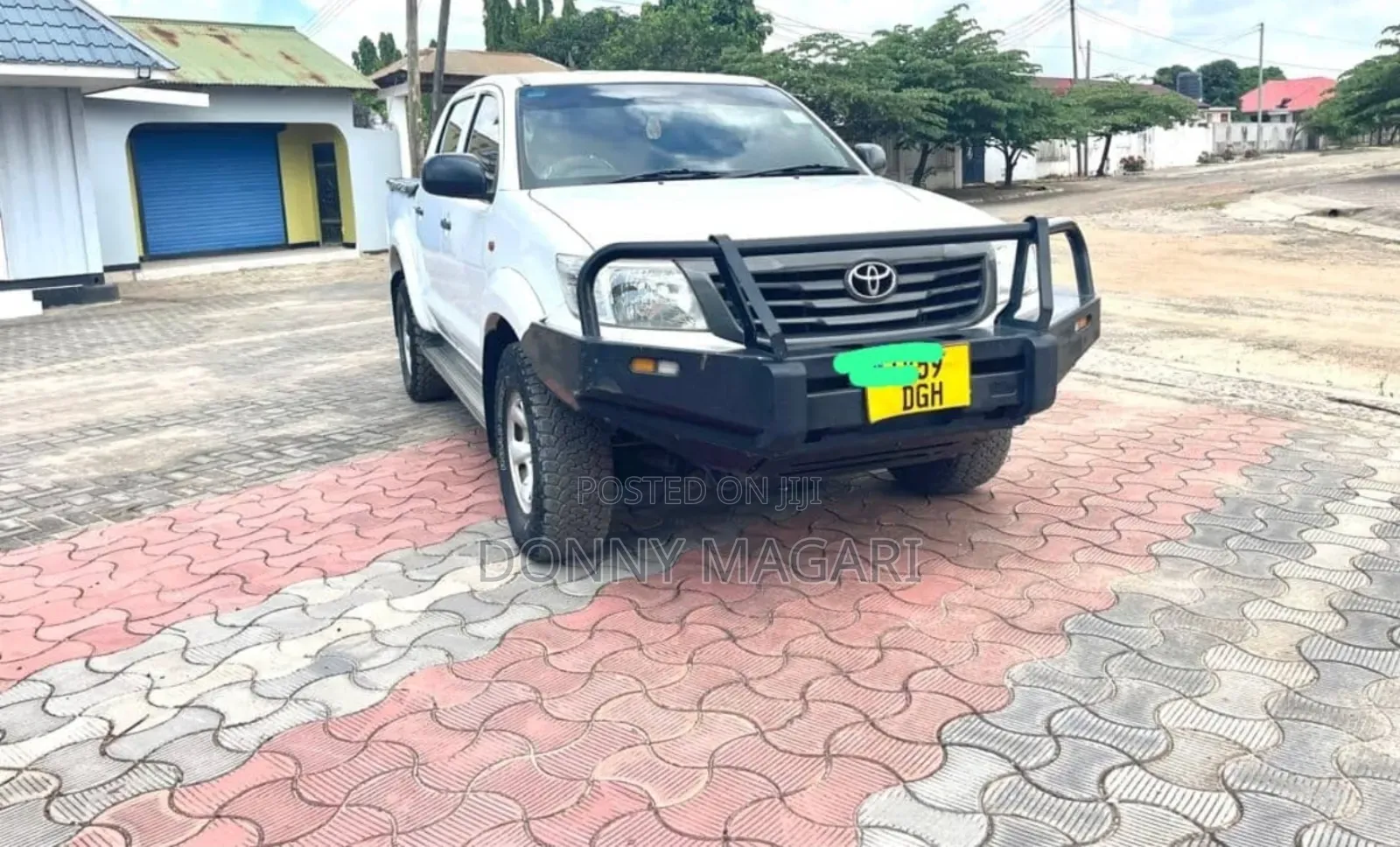 Toyota Hilux 2015 White