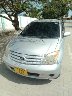Toyota IST 2006 Silver