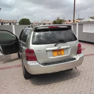 Toyota Kluger 2005 Silver