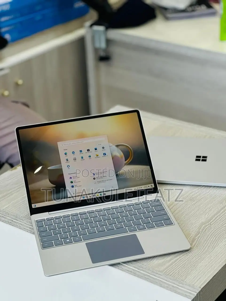 Laptop Microsoft Surface Go 16GB Intel Core i5 SSD 256GB