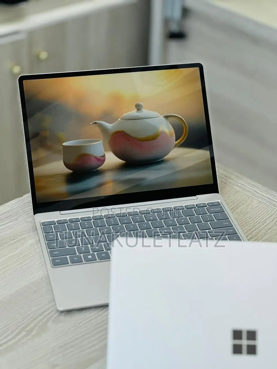 Laptop Microsoft Surface Go 16GB Intel Core i5 SSD 256GB
