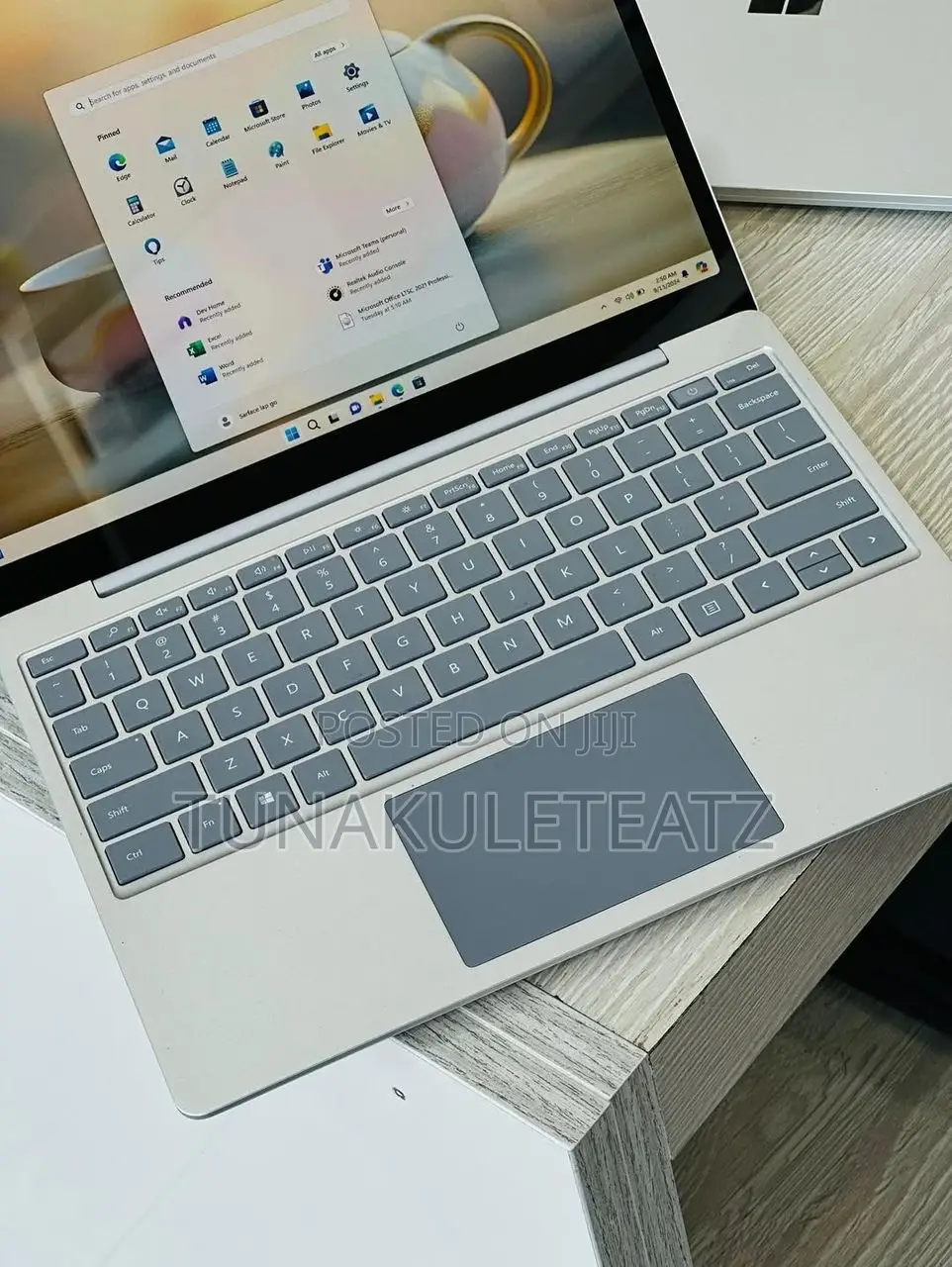 Laptop Microsoft Surface Go 16GB Intel Core i5 SSD 256GB