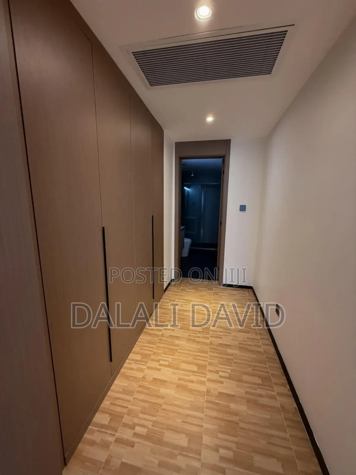 Furnished 3bdrm Duplex in Oysterbay for sale