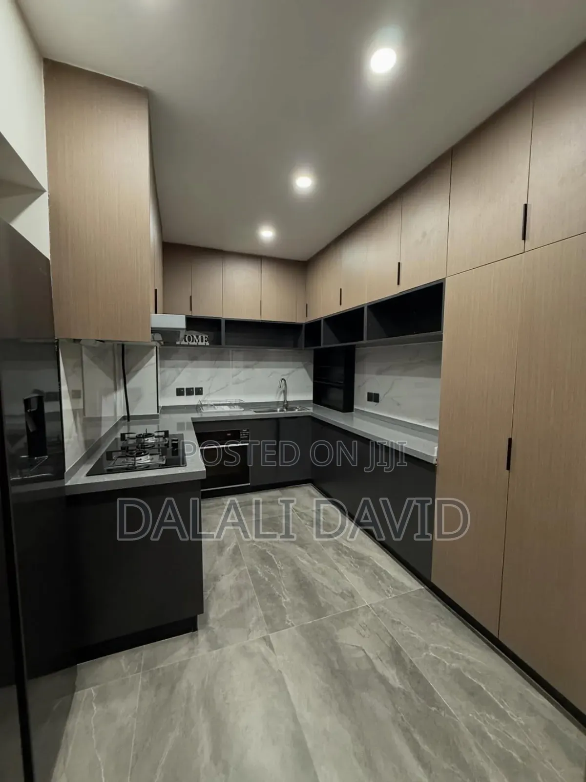 Furnished 3bdrm Duplex in Oysterbay for sale