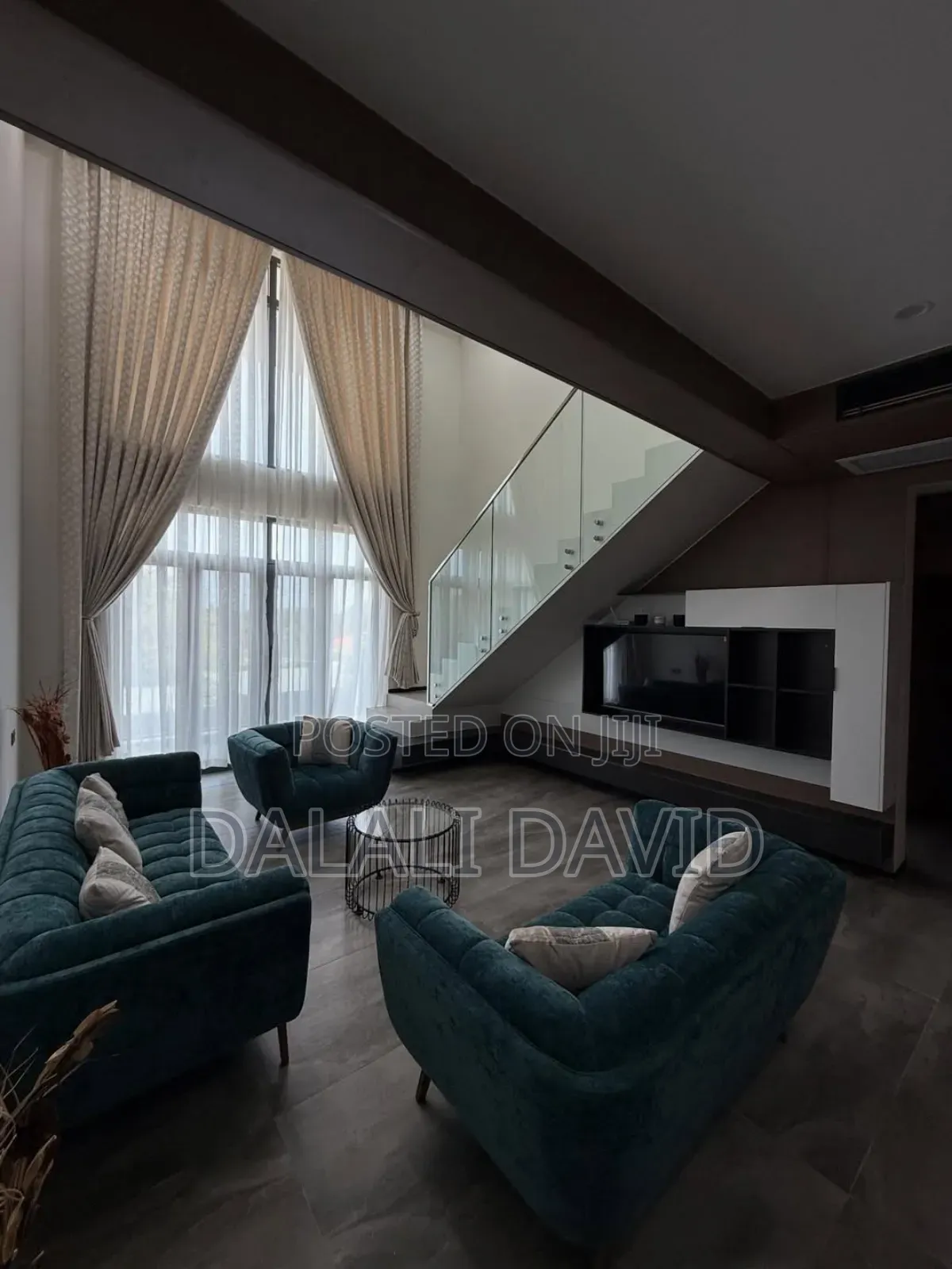Furnished 3bdrm Duplex in Oysterbay for sale