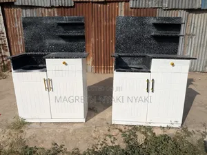 Kitche Cabin Ya Milango 2 Mpya