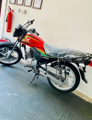 New Honda CB 2023 Red