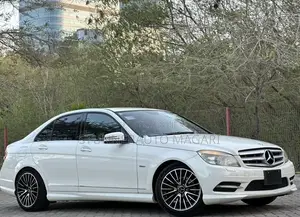 Mercedes-Benz C200 2010 White