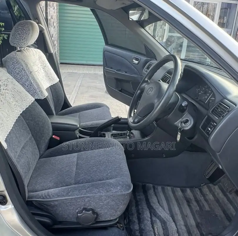 Toyota Carina 2001 Silver