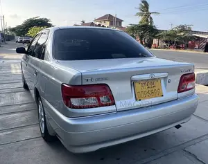Toyota Carina 2001 Silver