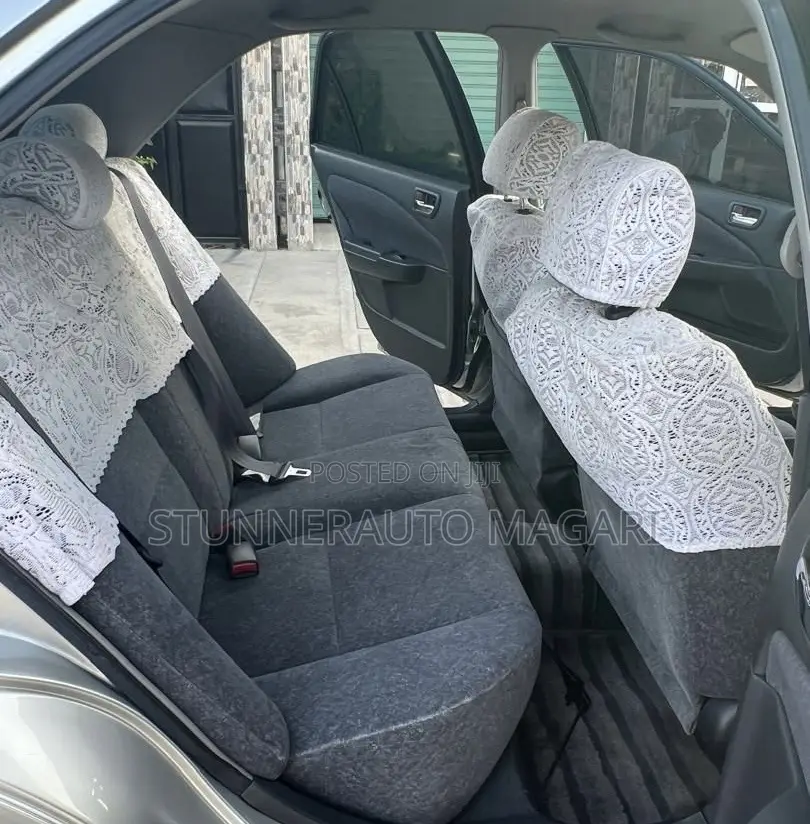 Toyota Carina 2001 Silver