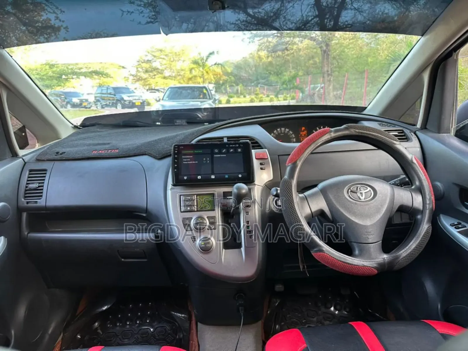 Toyota Ractis 2007 Gray