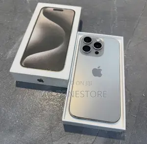 New Apple iPhone 15 Pro Max 256 GB Silver