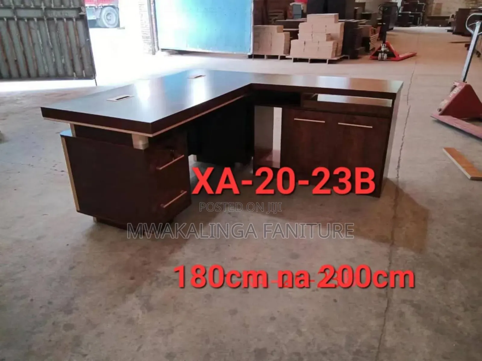 Loyal Execative Table