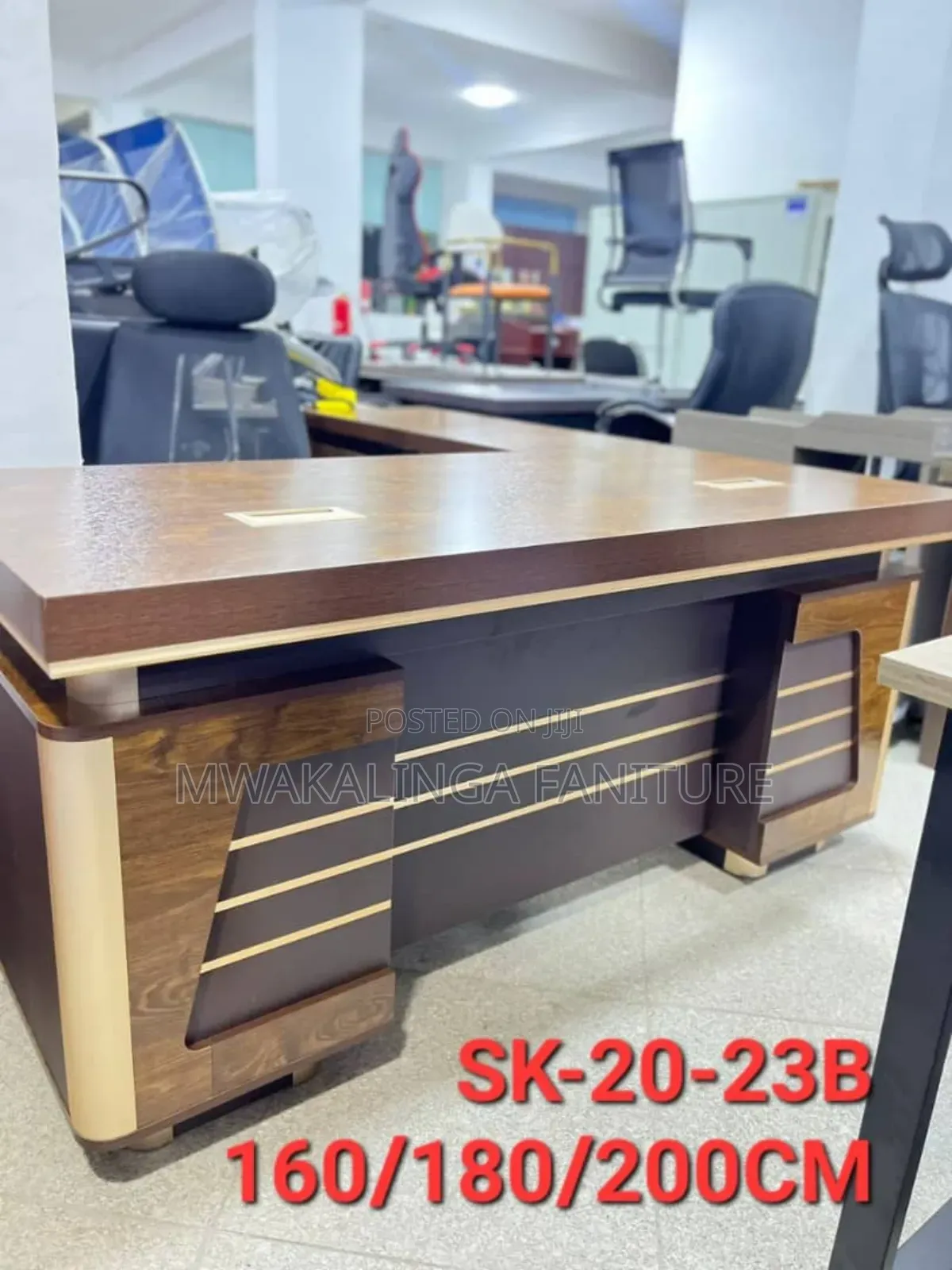 Loyal Execative Table