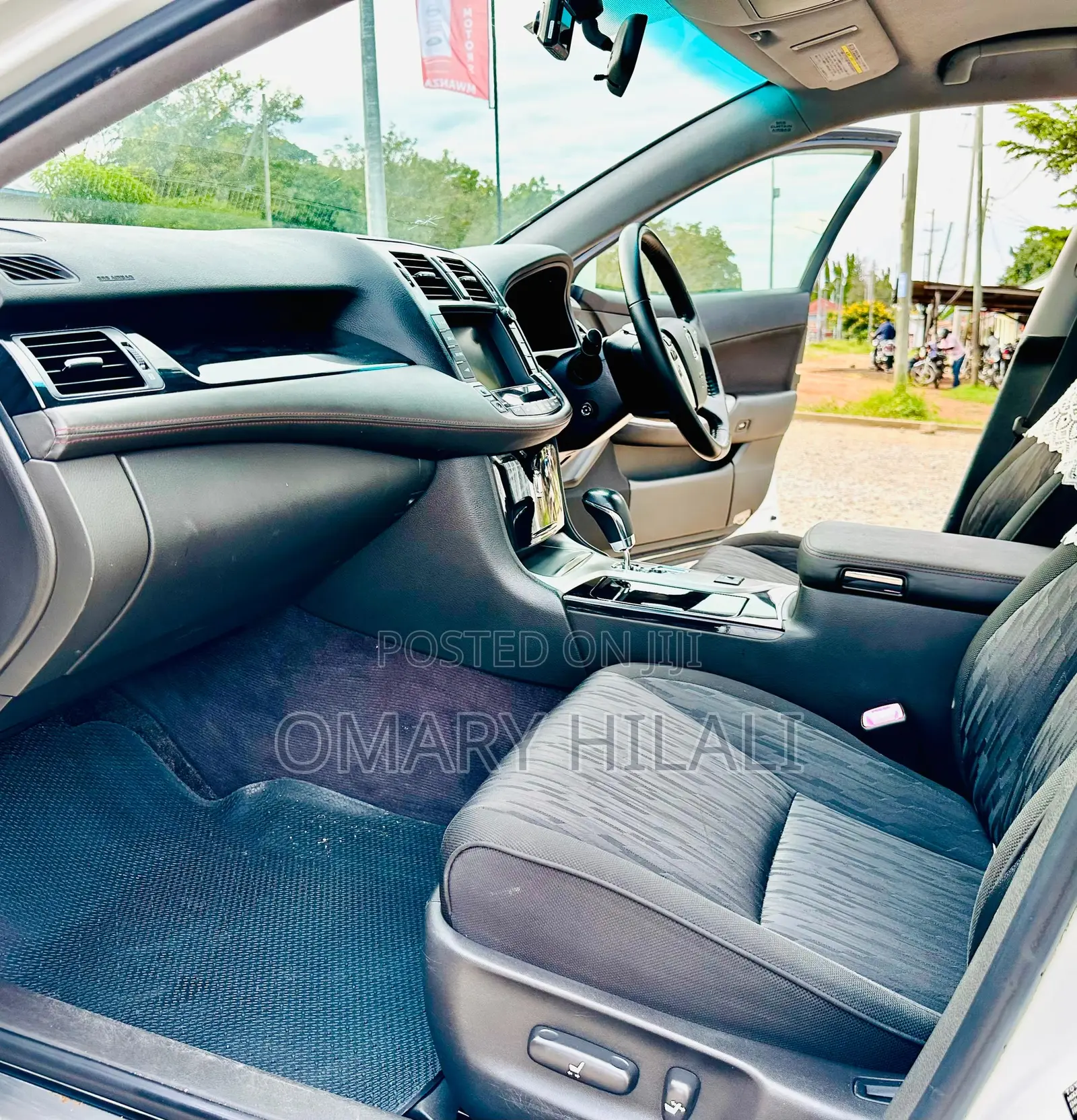 Toyota Crown 2010 Pearl