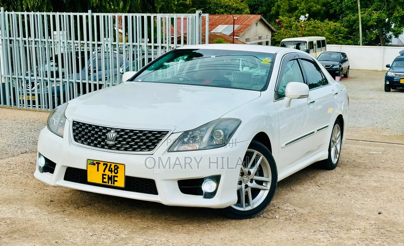 Toyota Crown 2010 Pearl