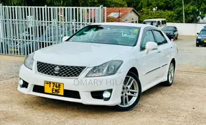 Toyota Crown 2010 Pearl