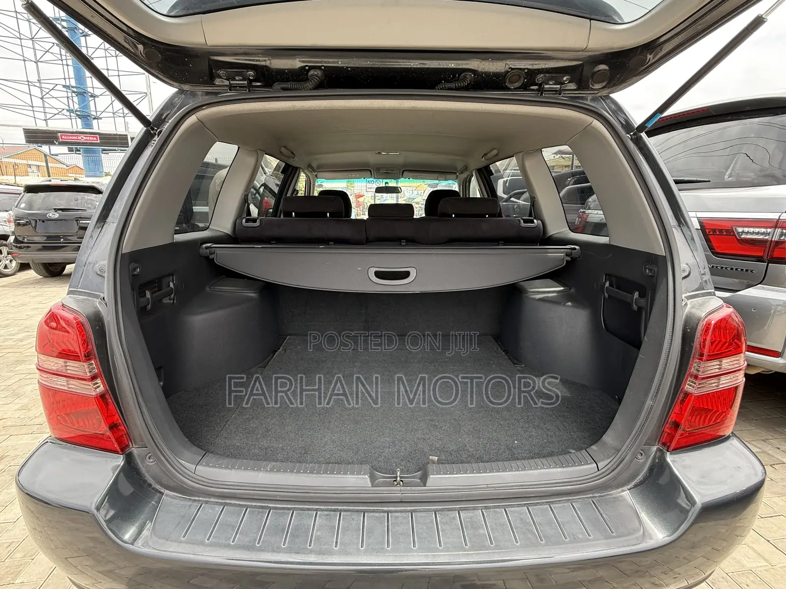 Toyota Kluger 2003 Gray