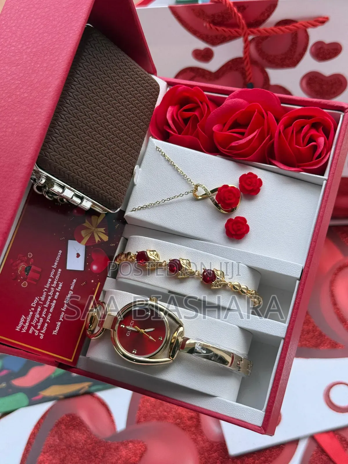 New Gucci Gold and Red Classic and Luxury Valentine Set for Valentine