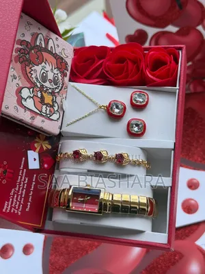 New Dolce Gabbana Red and Gold Classit Set for Valentine