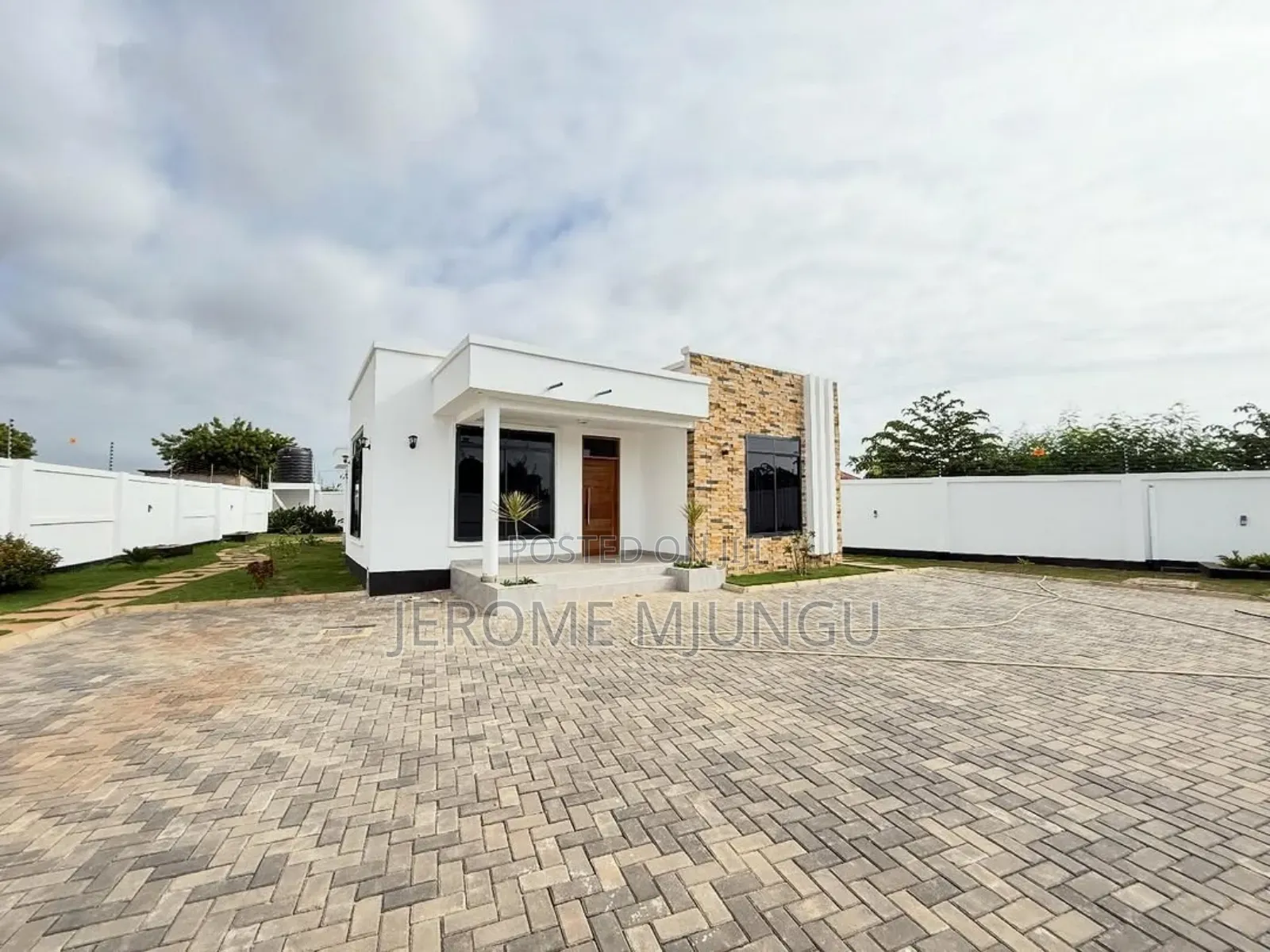 5bdrm House in Goba for rent