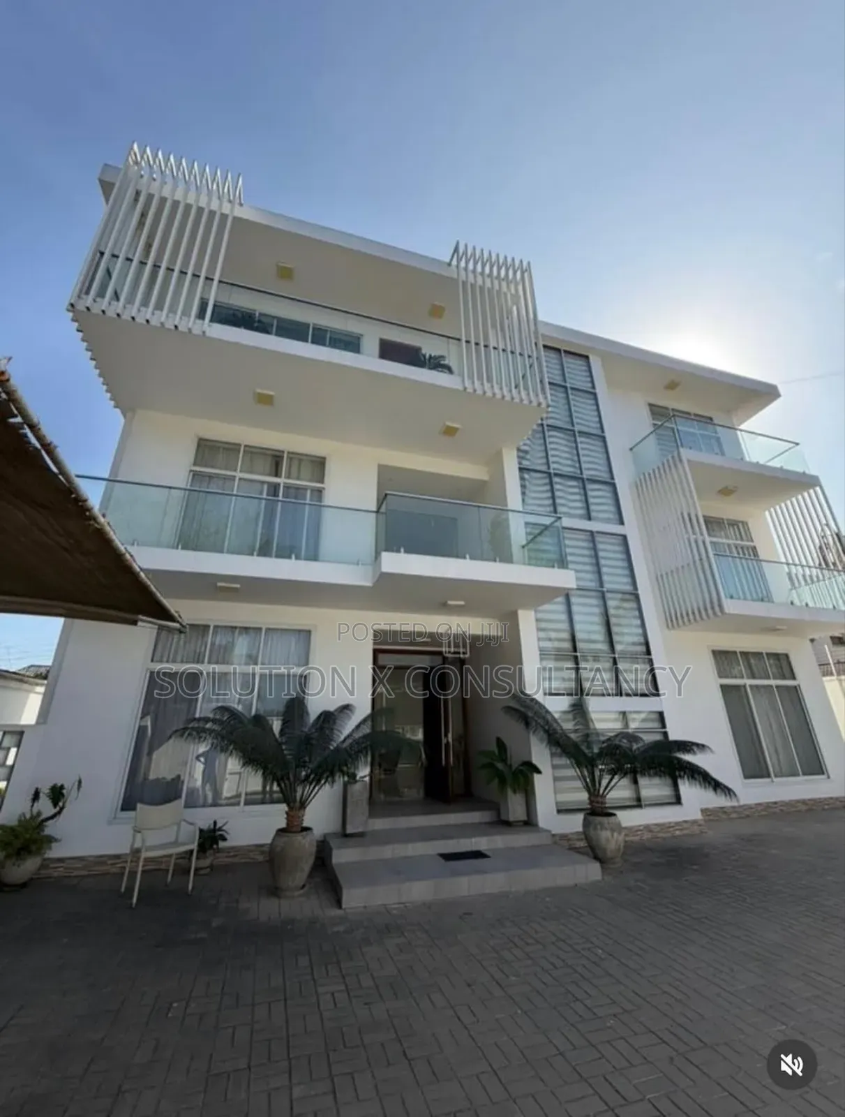 6bdrm House in Ada Estate for rent