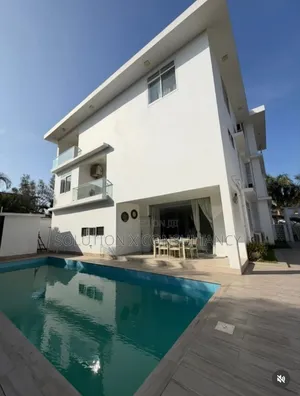 6bdrm House in Ada Estate for rent