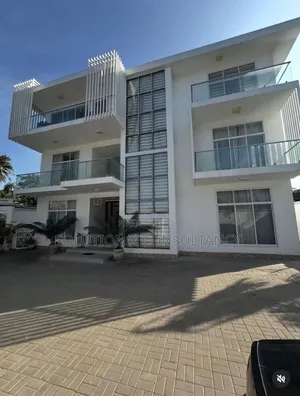 6bdrm House in Ada Estate for rent
