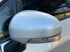 Toyota Ractis 2008 Silver