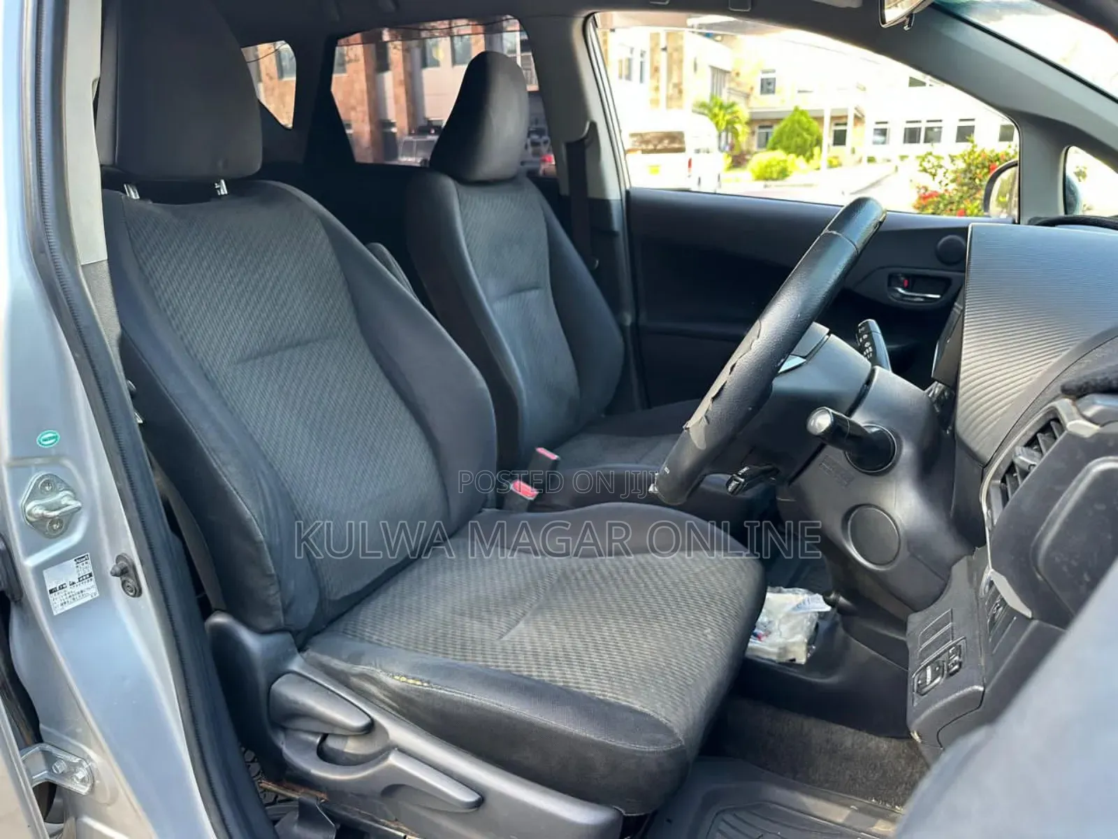 Toyota Ractis 2008 Silver