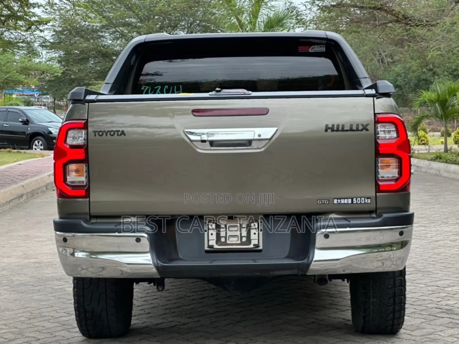 Toyota Hilux 2022 Brown