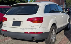 Audi Q7 2009 Pearl