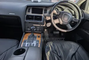 Audi Q7 2009 Pearl