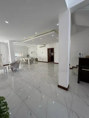 Furnished 6bdrm House in Ada Estate for rent