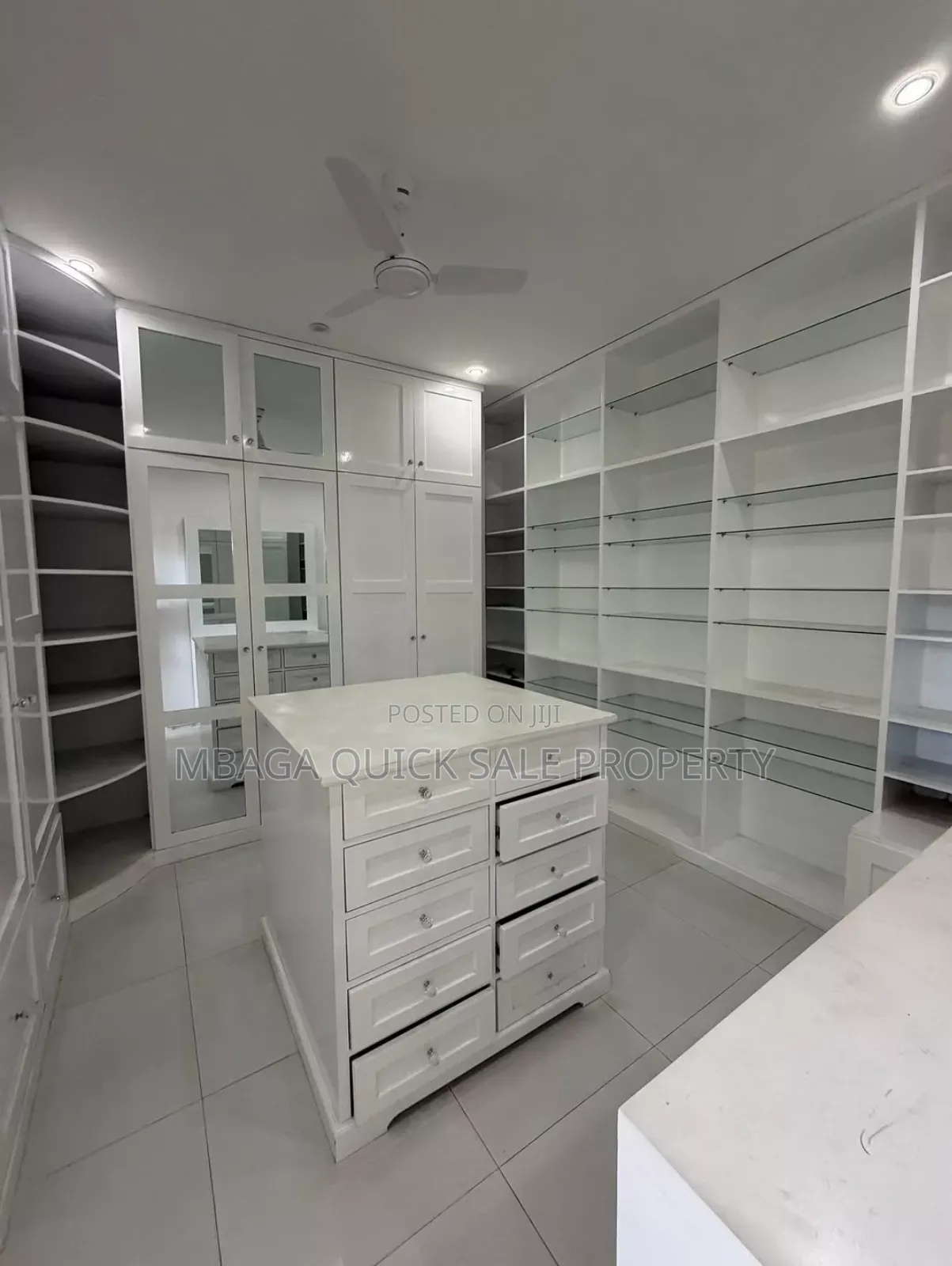 Furnished 6bdrm House in Ada Estate for rent