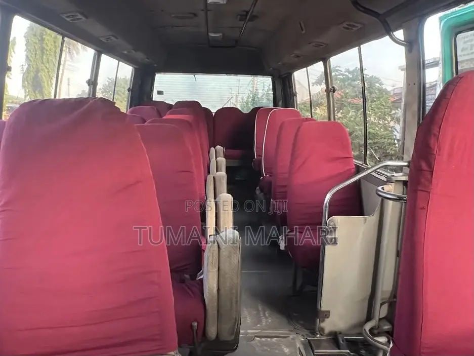 Toyota Coaster 2000 Green