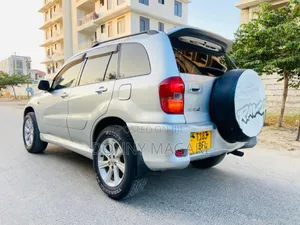 Toyota RAV4 1.8 2004 Silver