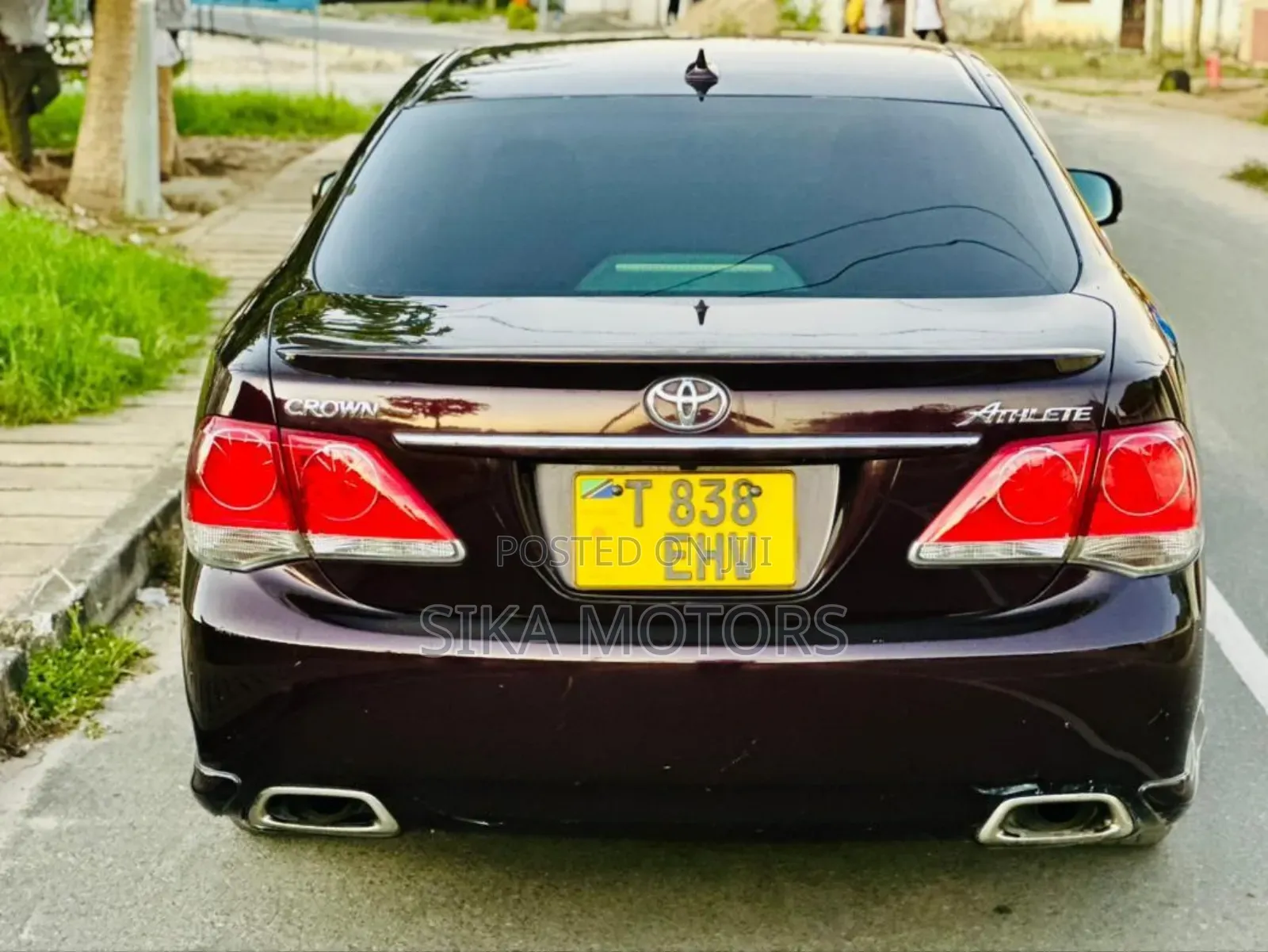Toyota Crown 2011 Purple