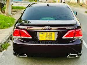 Toyota Crown 2011 Purple
