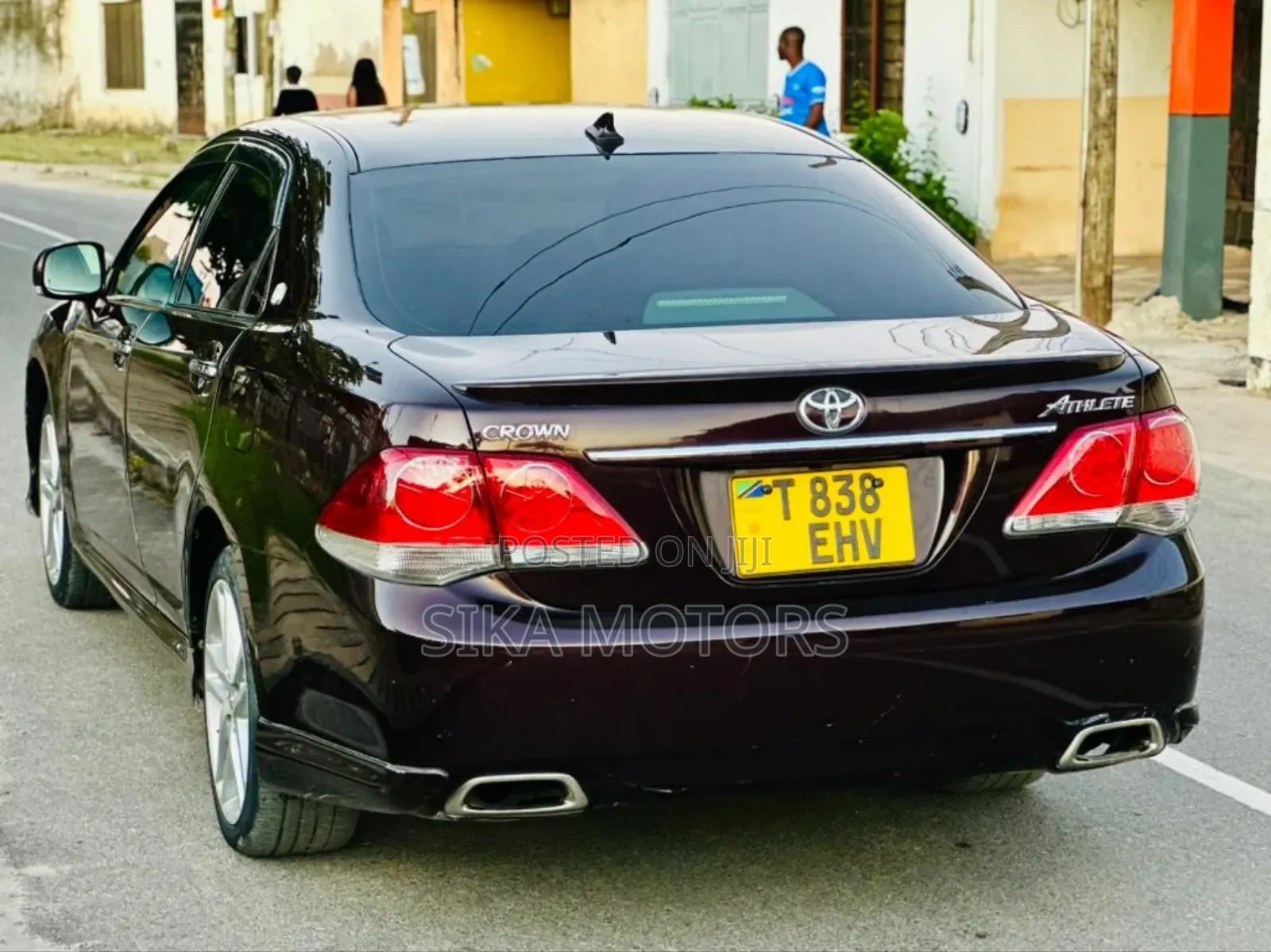 Toyota Crown 2011 Purple