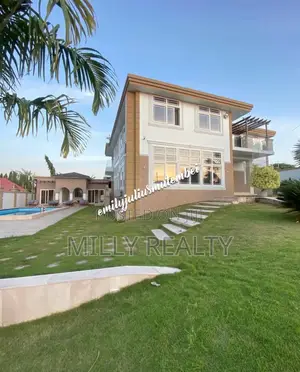 5bdrm Mansion in Mbweni Near Feza for sale