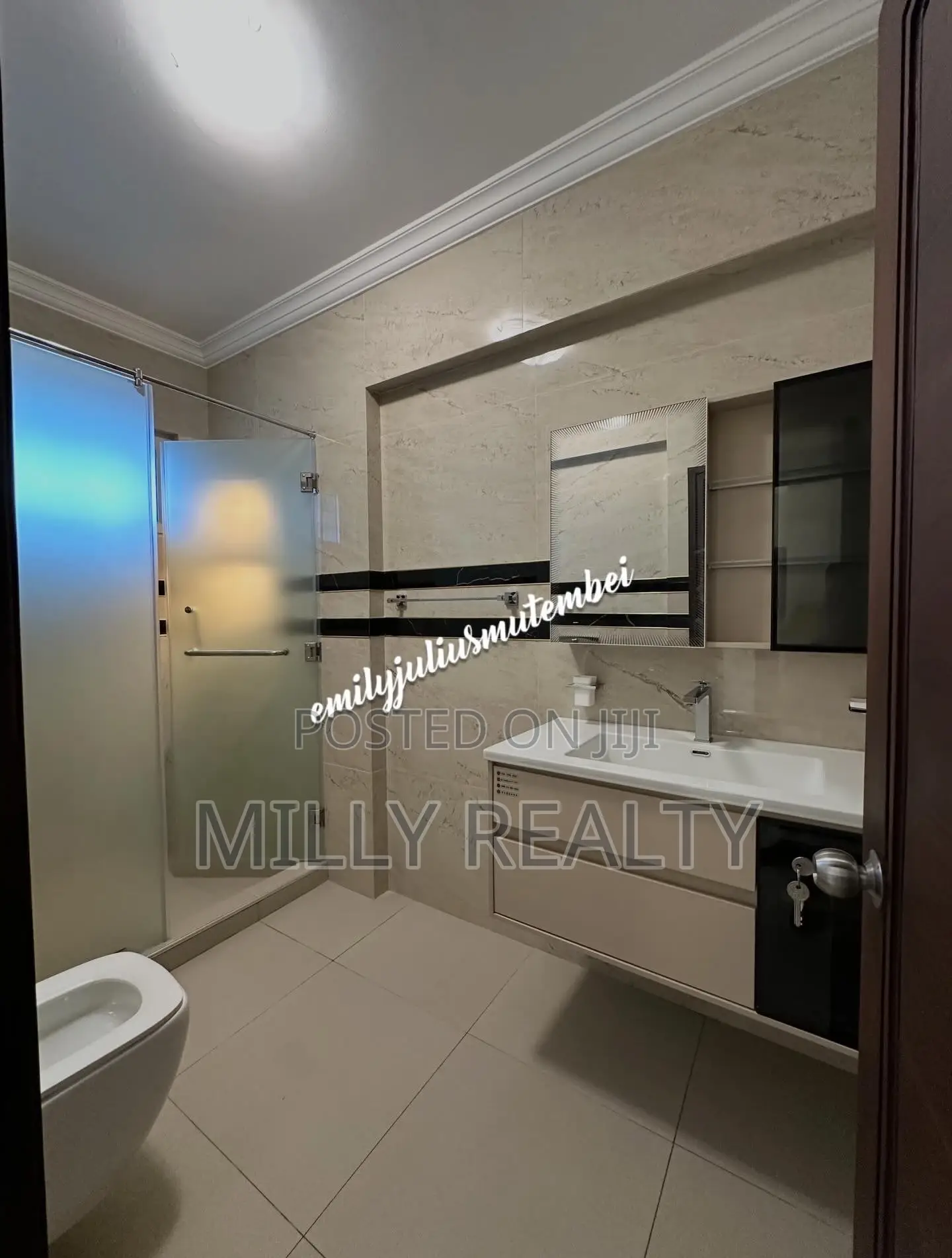 Furnished 3bdrm Apartment in Masaki Toure Drive - for sale