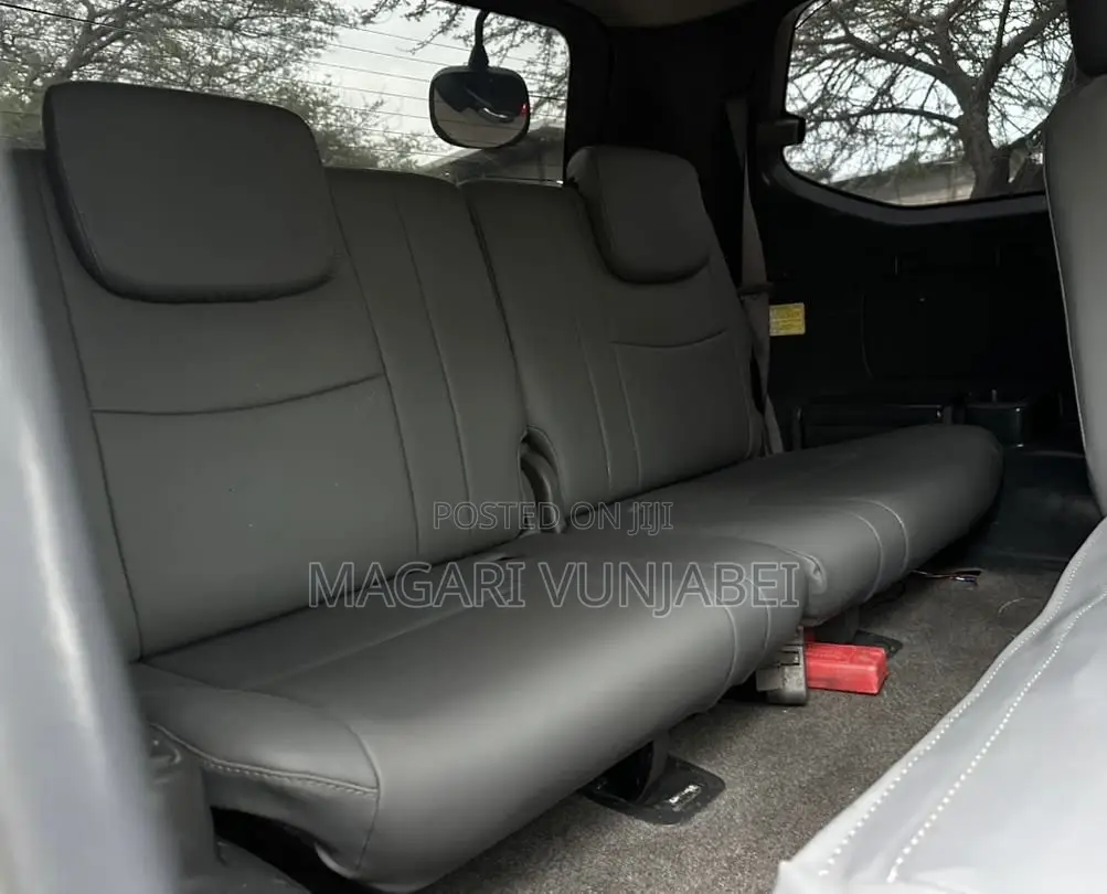 Toyota Land Cruiser Prado 2006 Black