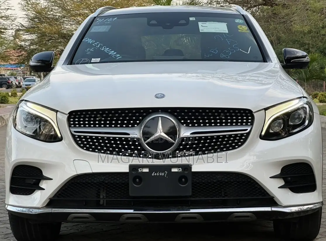 Mercedes-Benz GLC-Class 2016 Off white