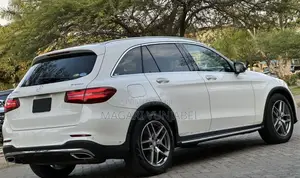 Mercedes-Benz GLC-Class 2016 Off white