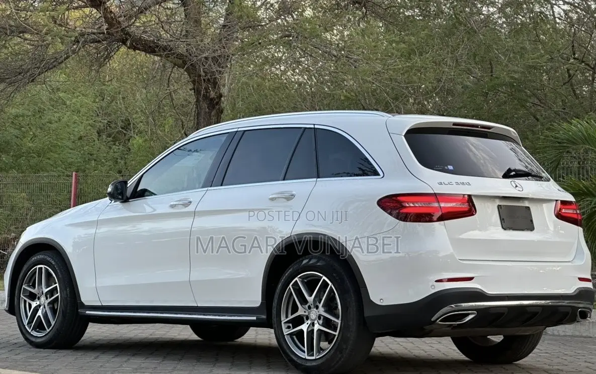 Mercedes-Benz GLC-Class 2016 Off white